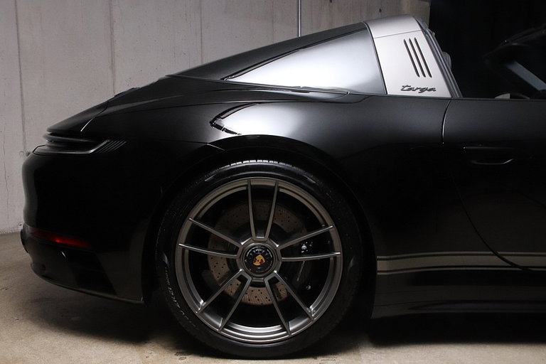 Porsche 992 Edition 50 Jahre Porsche Design