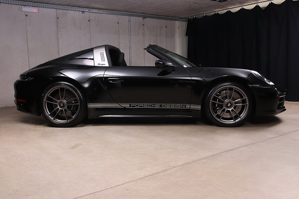 Porsche 992 Edition 50 Jahre Porsche Design
