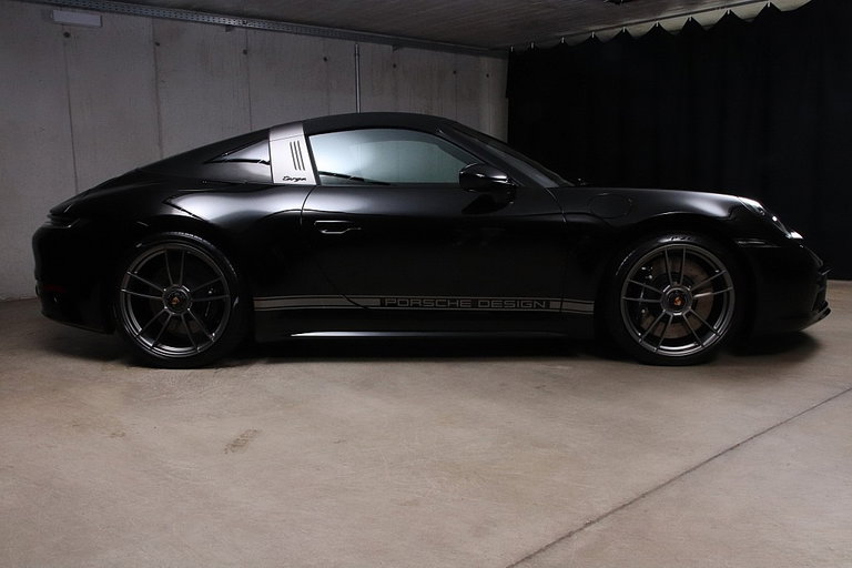 Porsche 992 Edition 50 Jahre Porsche Design