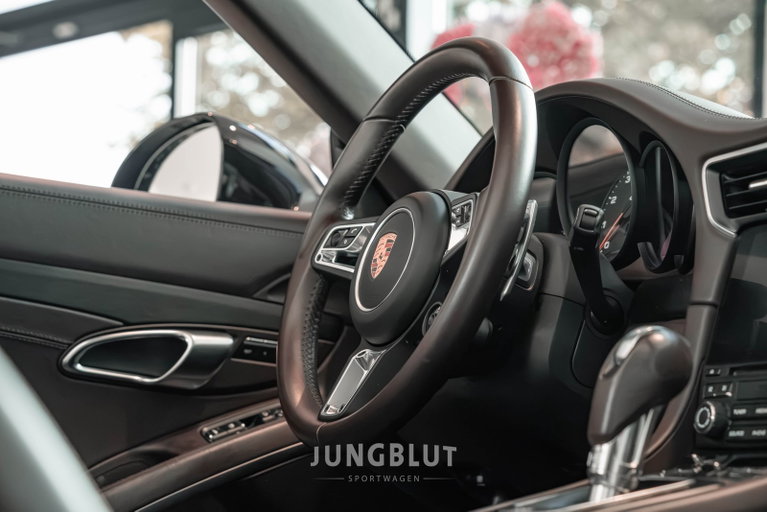 Porsche 991.2 Carrera 4 GTS