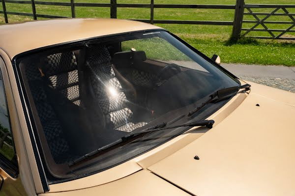Porsche 928