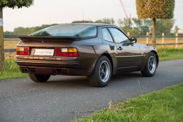 Porsche 944 Coupé