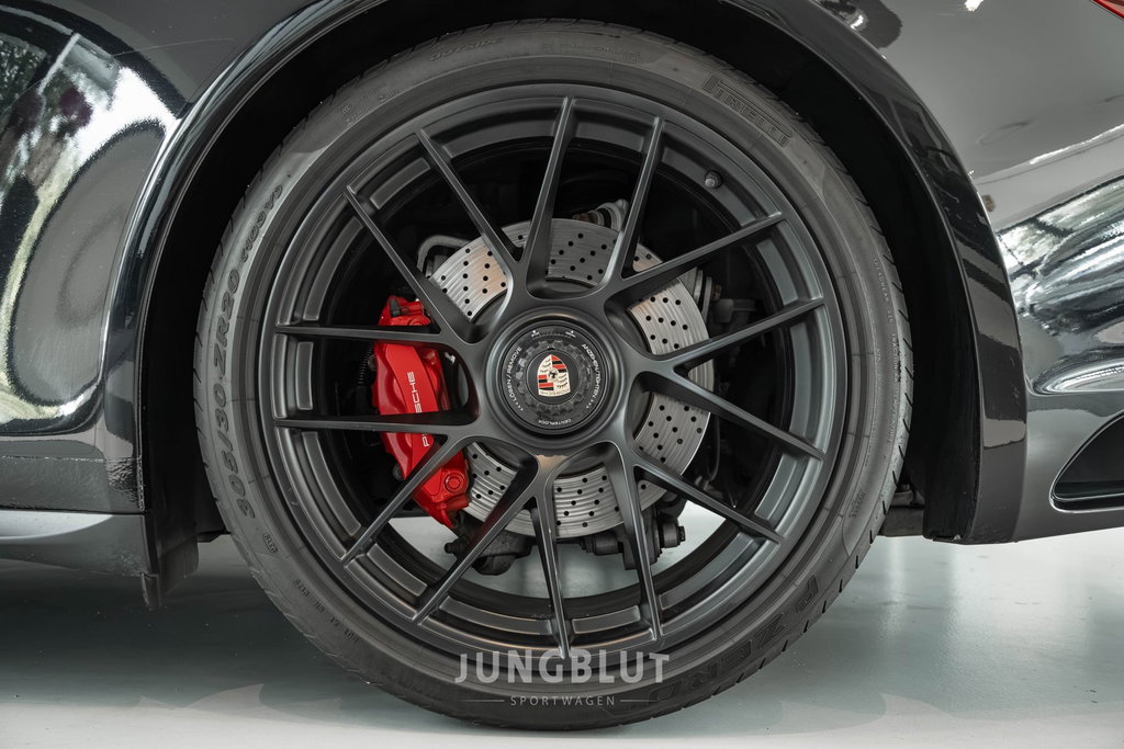 Porsche 991.2 Carrera 4 GTS