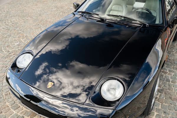 Porsche 928 S4