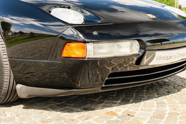 Porsche 928 S4