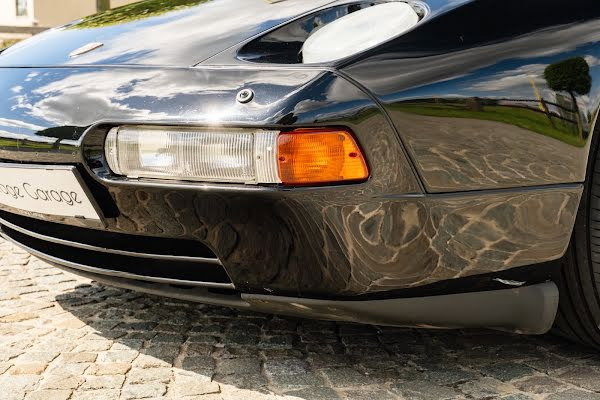 Porsche 928 S4
