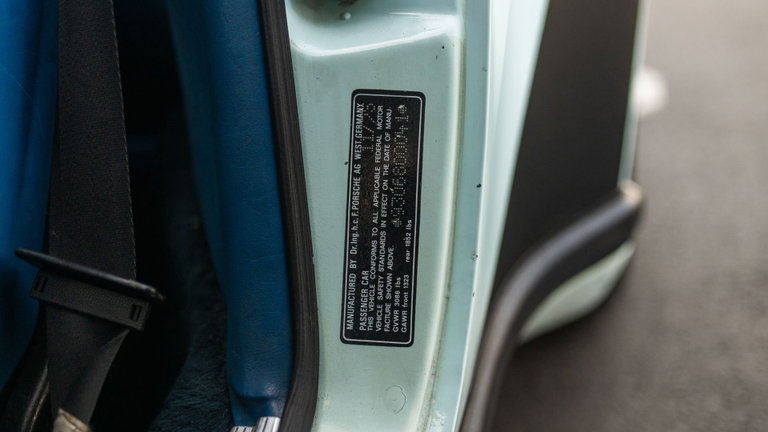 Porsche 911 Turbo 3.0 (US)