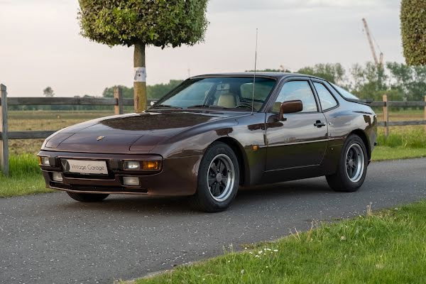 Porsche 944 Coupé
