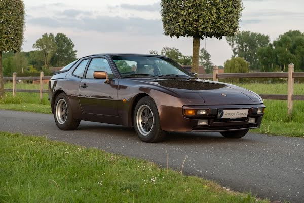 Porsche 944 Coupé