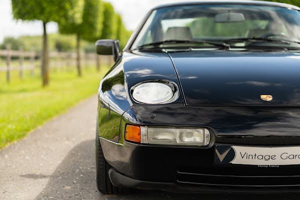 Porsche 928 S4