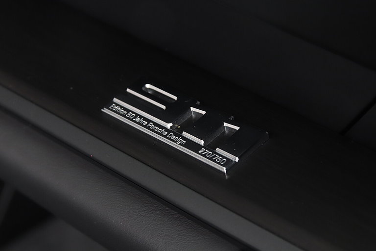 Porsche 992 Edition 50 Jahre Porsche Design