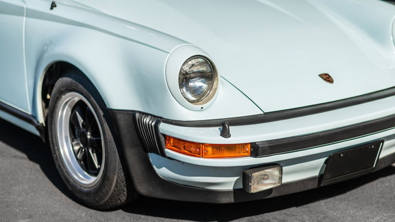 Porsche 911 Turbo 3.0 (US)