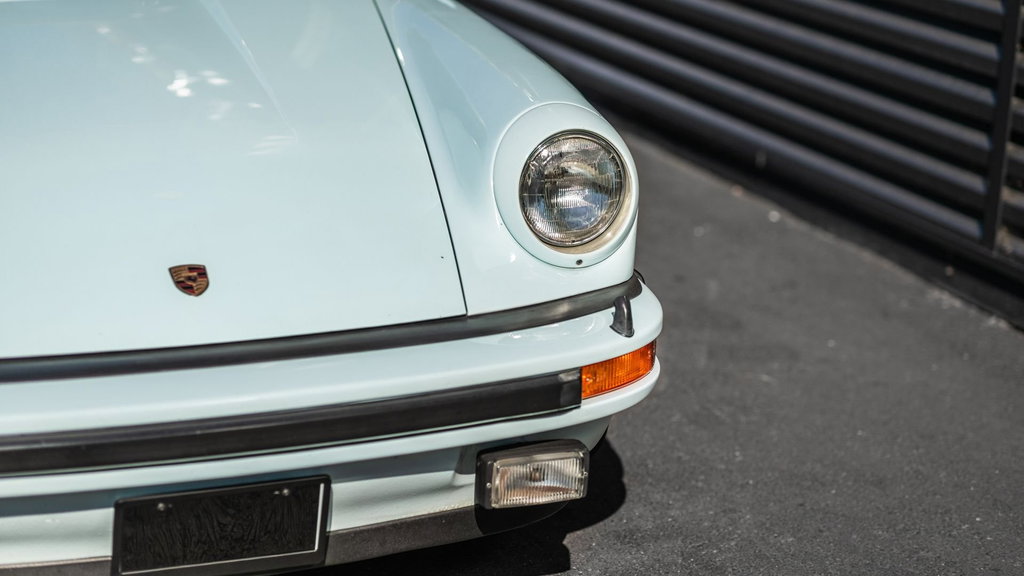Porsche 911 Turbo 3.0 (US)