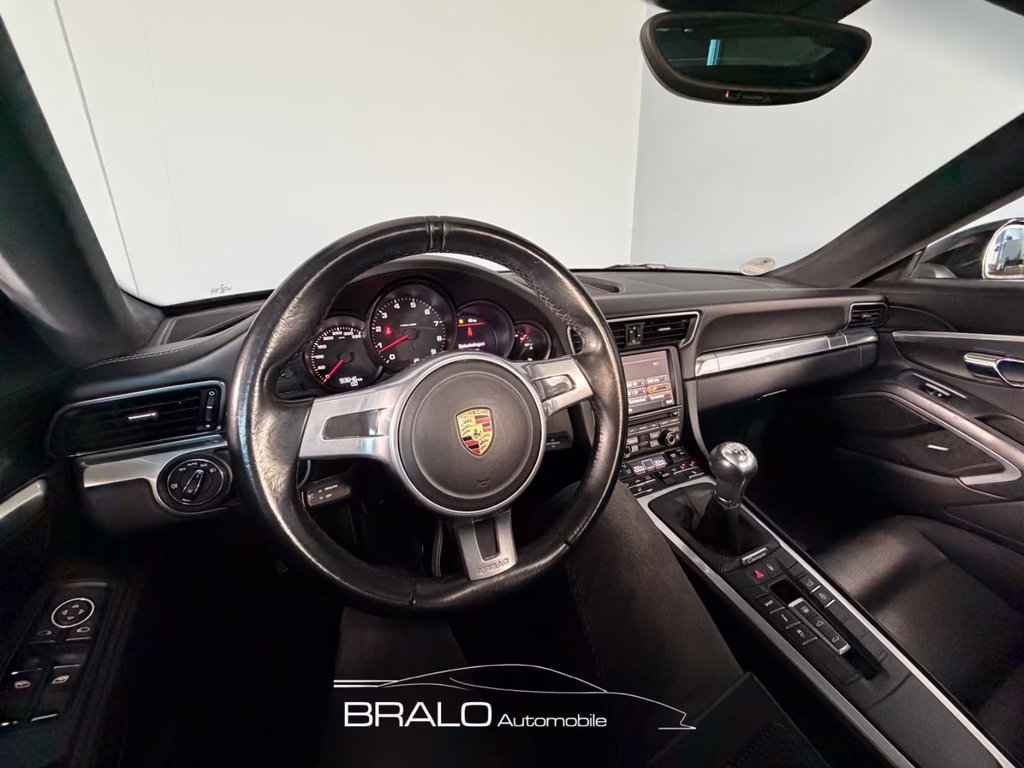 Porsche 991 Carrera Black Edition