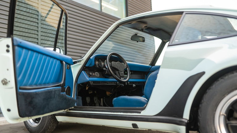 Porsche 911 Turbo 3.0 (US)