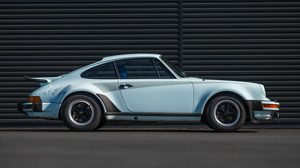 Porsche 911 Turbo 3.0 (US)