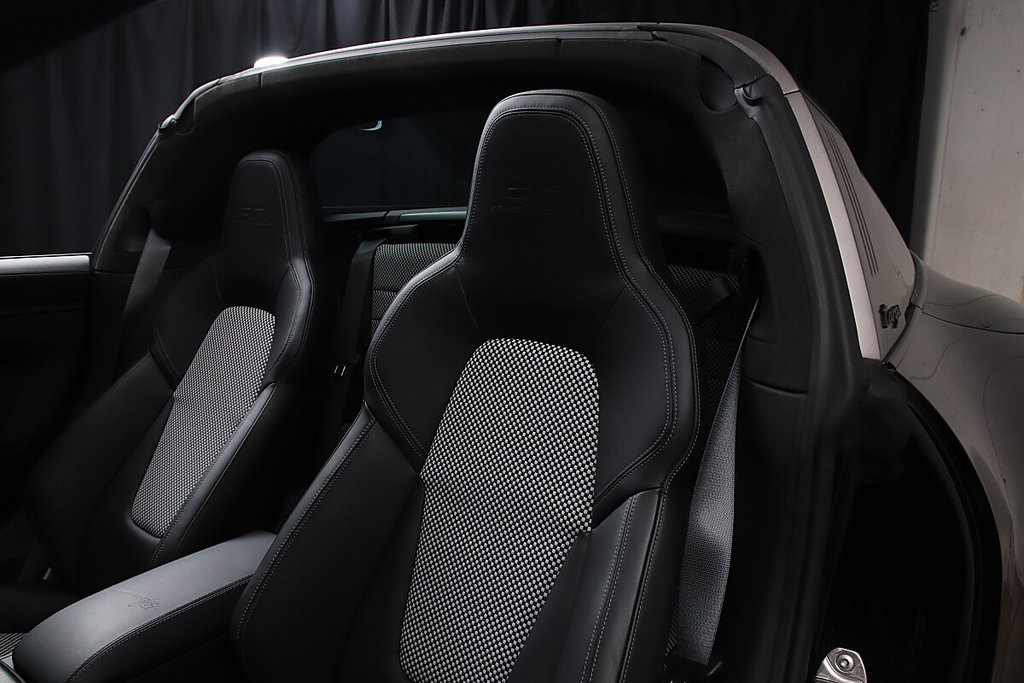Porsche 992 Edition 50 Jahre Porsche Design