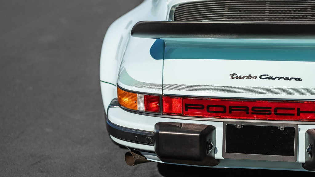 Porsche 911 Turbo 3.0 (US)