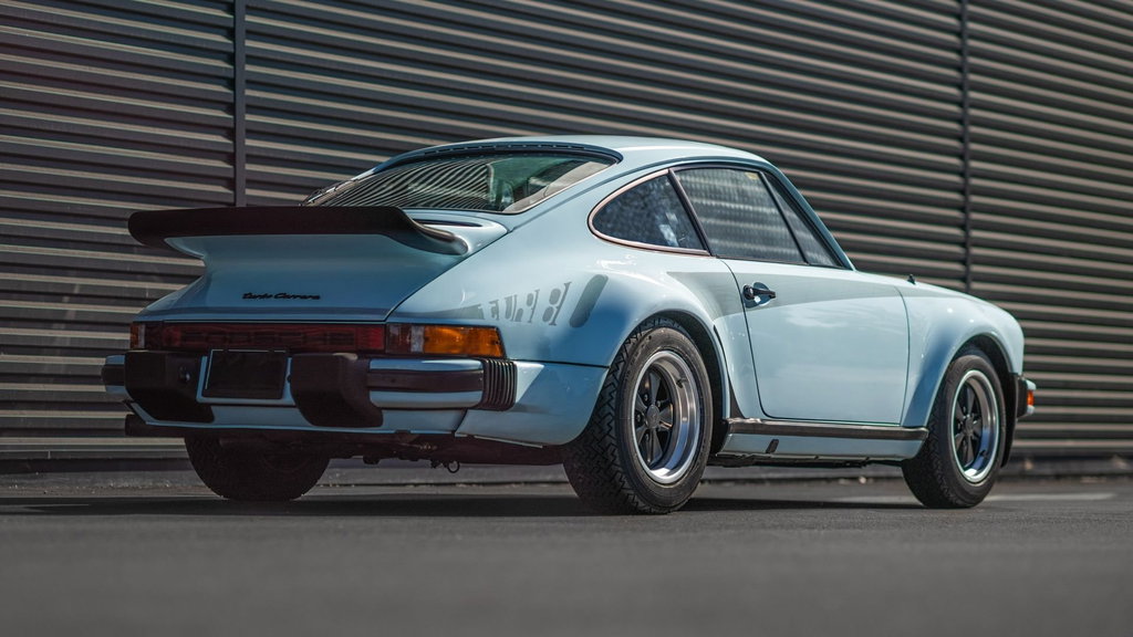 Porsche 911 Turbo 3.0 (US)