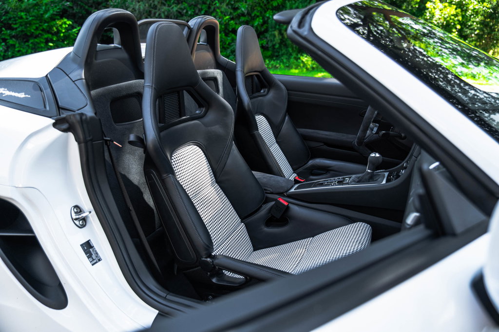 Porsche 981 Boxster Spyder