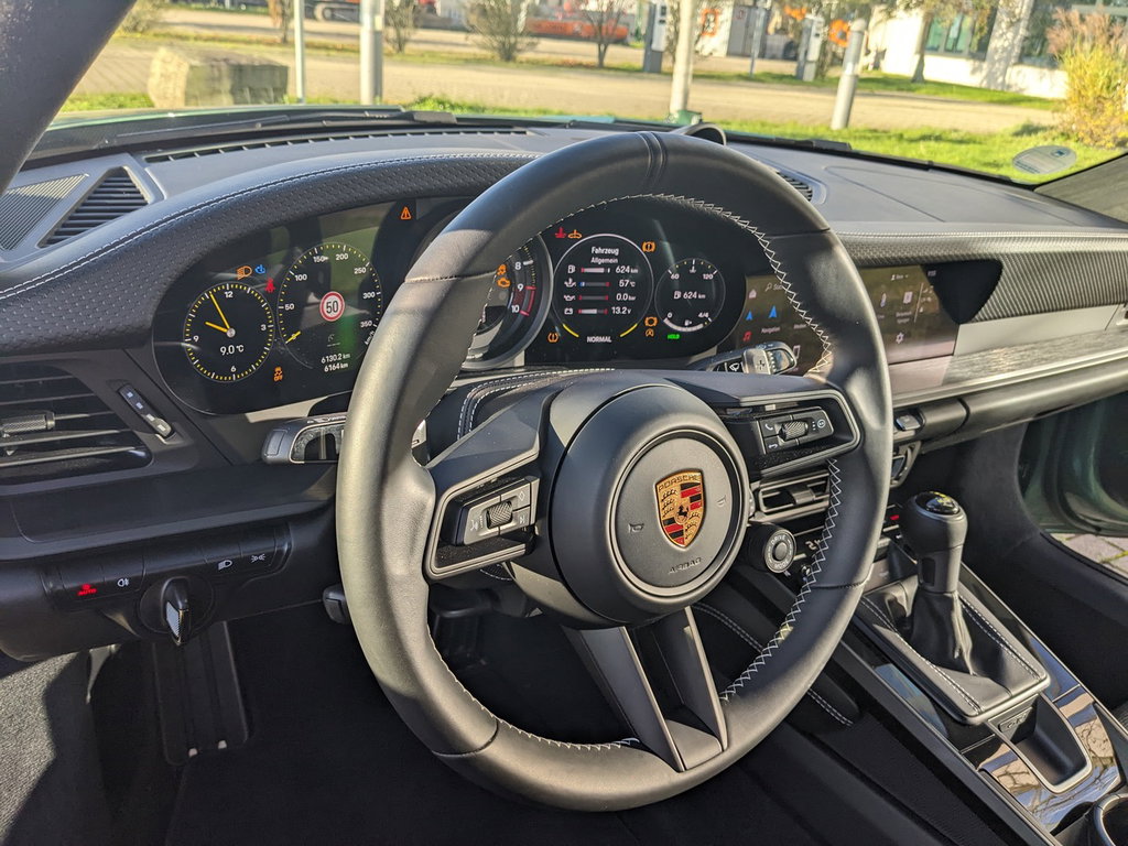 Porsche 992 GT3 Touring