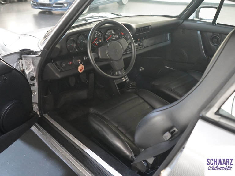 Porsche 911 Turbo 3.3