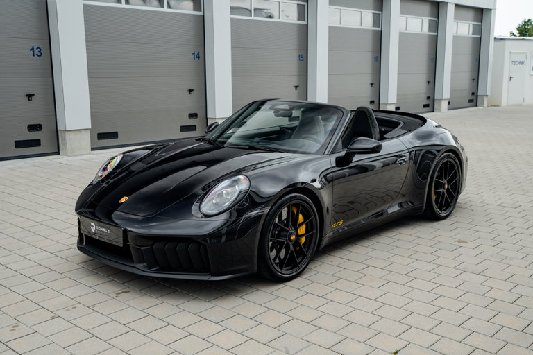 Porsche 992.2 Carrera 4 GTS