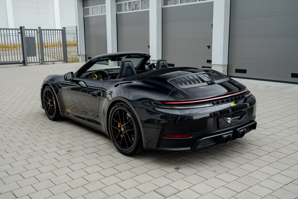 Porsche 992.2 Carrera 4 GTS
