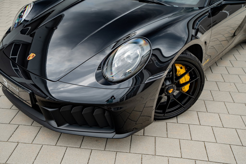 Porsche 992.2 Carrera 4 GTS