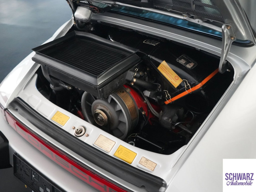 Porsche 911 Turbo 3.3