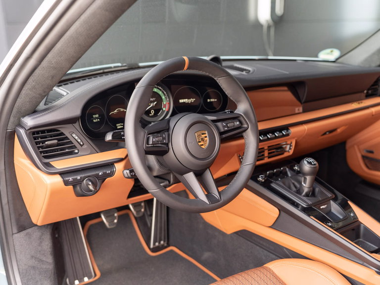Porsche 911 S/T