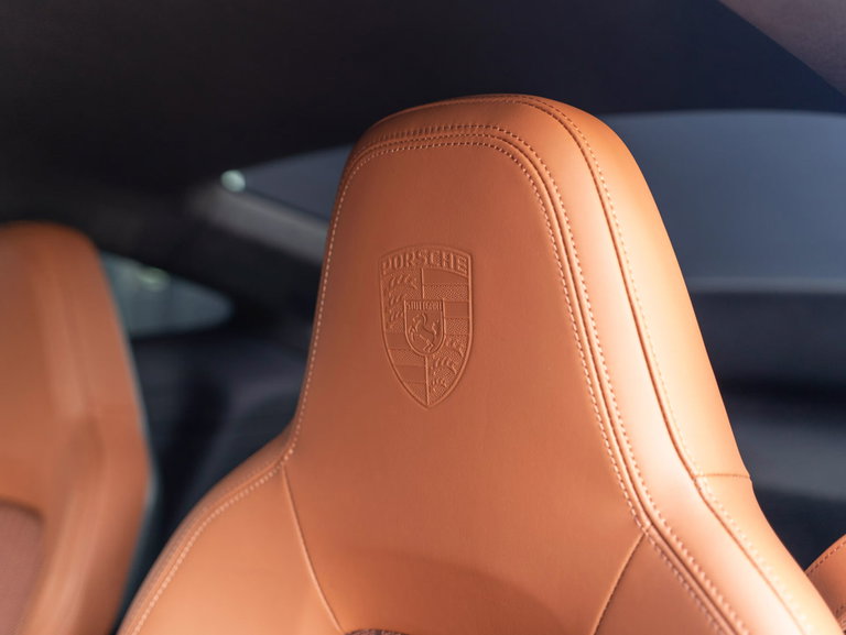 Porsche 911 S/T