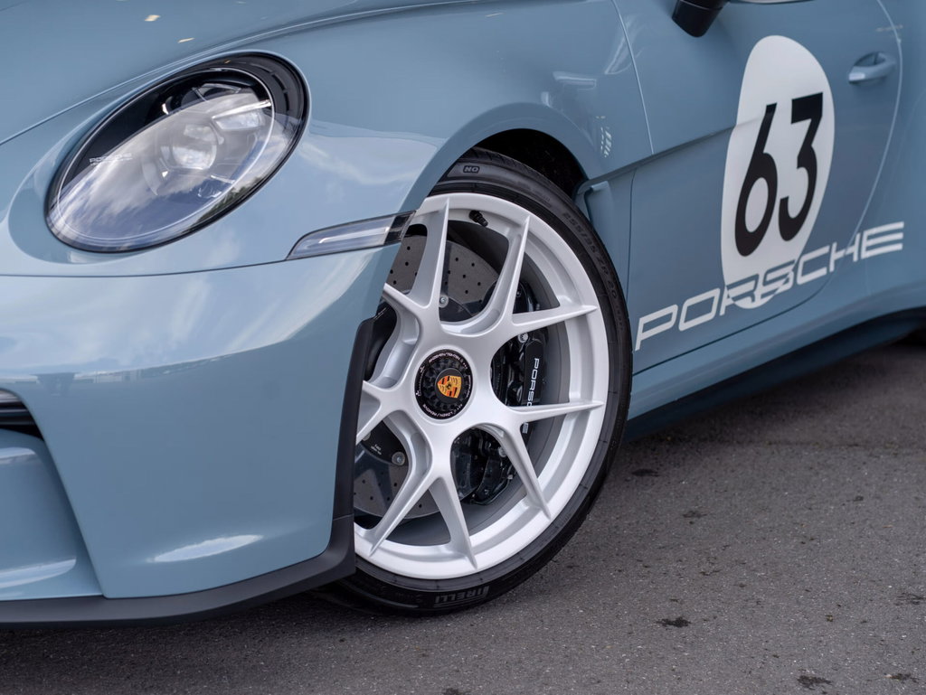 Porsche 911 S/T