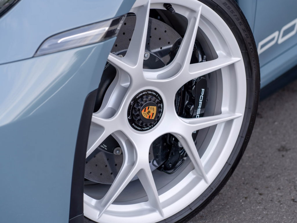Porsche 911 S/T