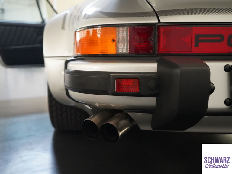 Porsche 911 Turbo 3.3
