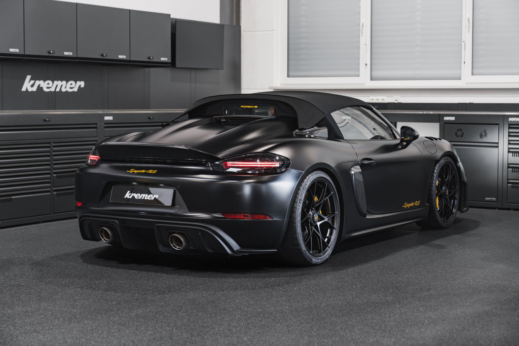 Porsche 718 Spyder RS