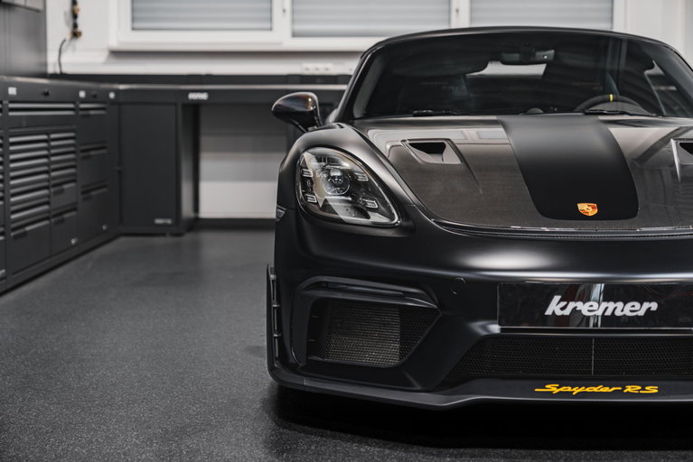 Porsche 718 Spyder RS
