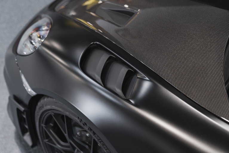 Porsche 718 Spyder RS