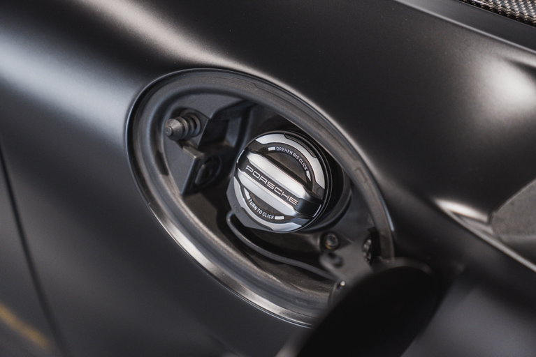 Porsche 718 Spyder RS