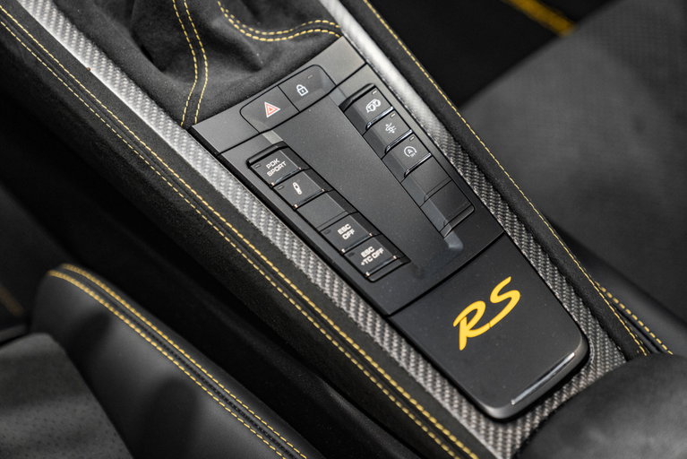 Porsche 718 Spyder RS