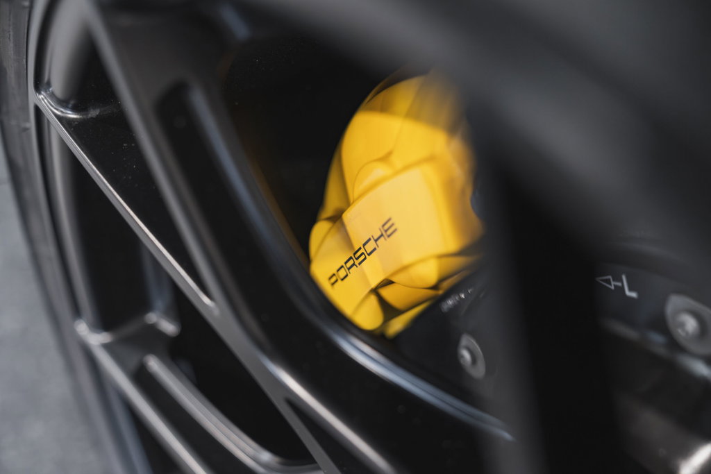 Porsche 718 Spyder RS