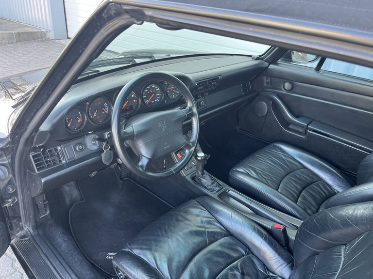 Porsche 993 Carrera 4