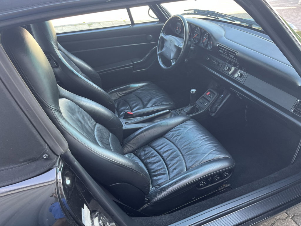 Porsche 993 Carrera 4
