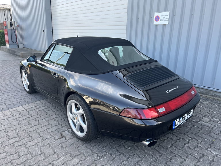 Porsche 993 Carrera 4