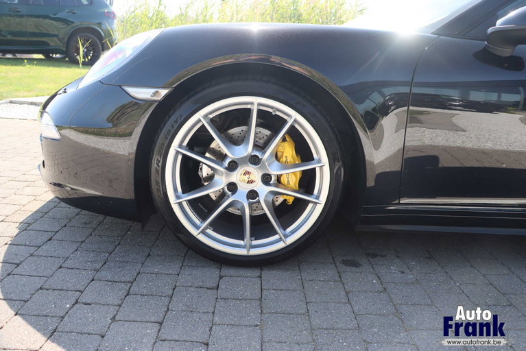 Porsche 991 Carrera 4