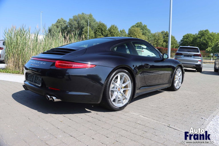 Porsche 991 Carrera 4
