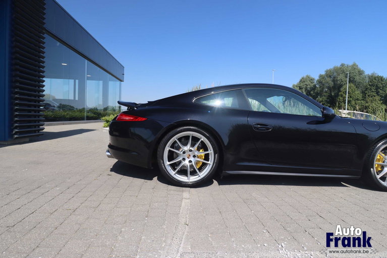 Porsche 991 Carrera 4