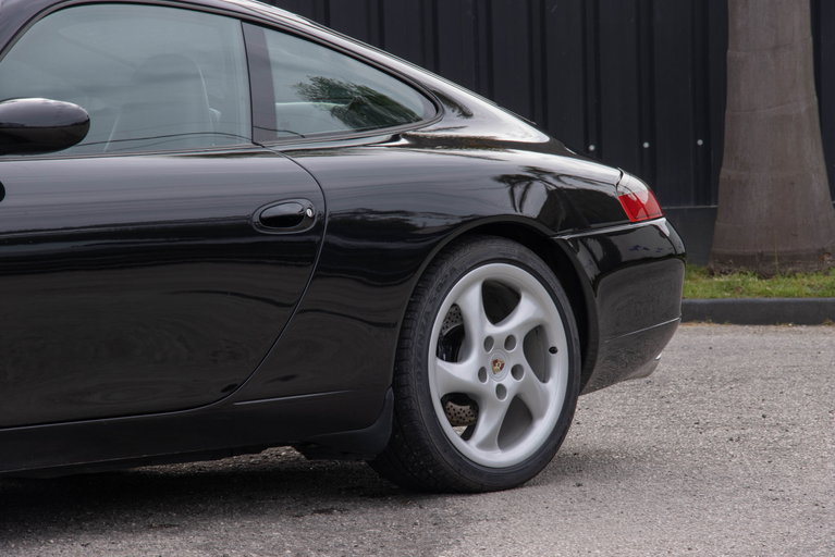 Porsche 996 Carrera