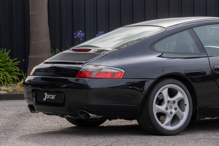 Porsche 996 Carrera
