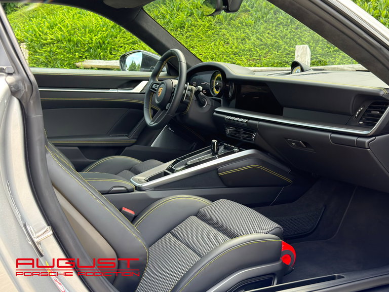 Porsche 992 Turbo S